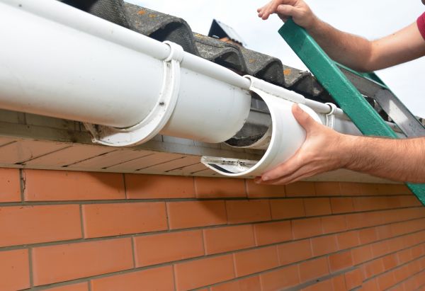 Gutter Maintenance in Lehi