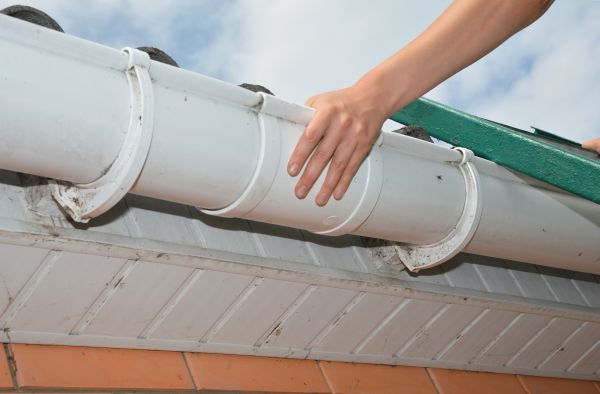 Gutter Reattachment in Lehi