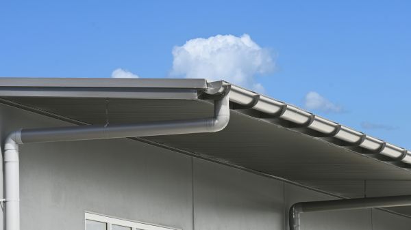 Eavestrough Service in Lehi